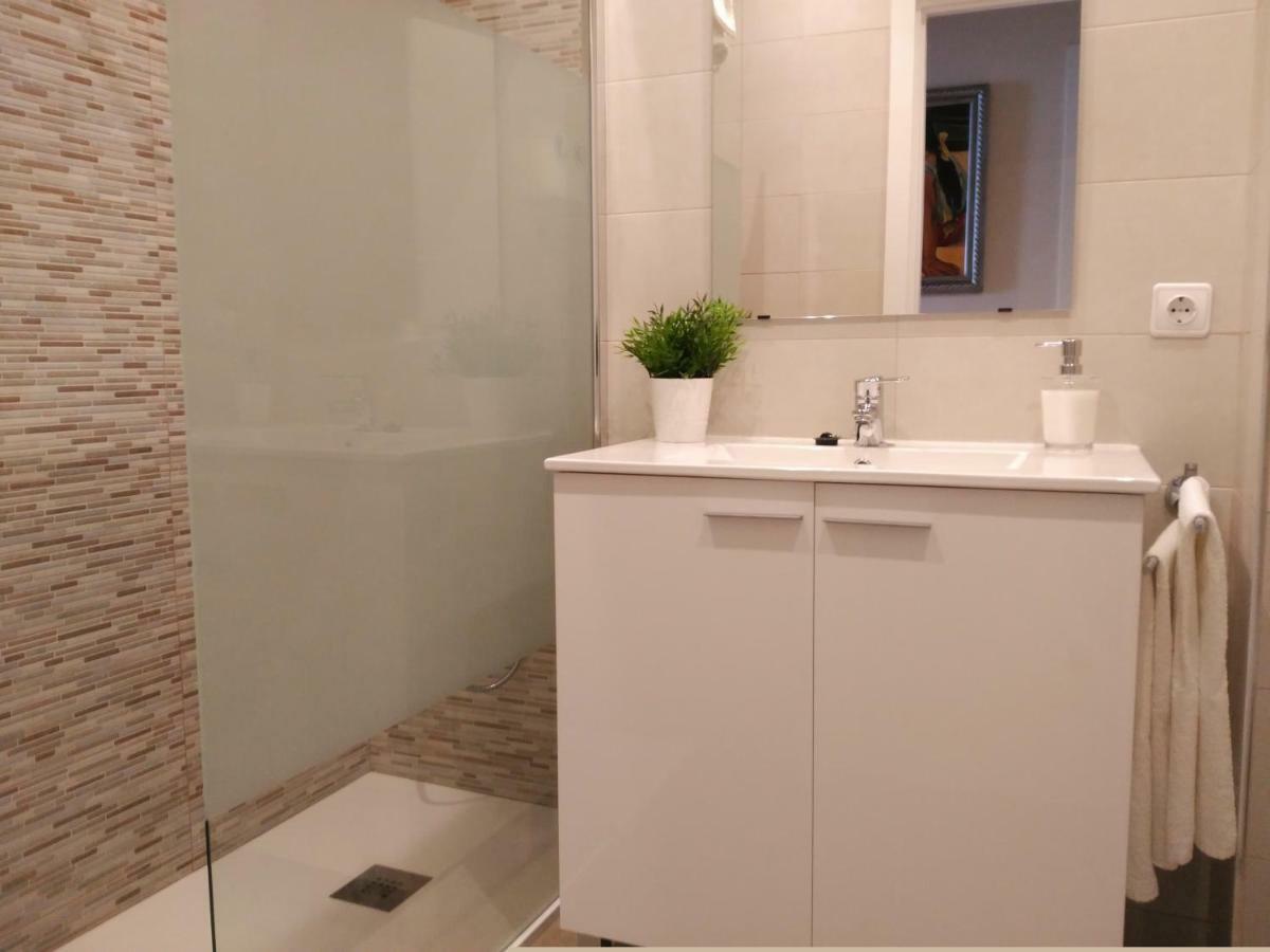 Apartamento Plaza Compania Jerez เฮเรซ เด ลาฟรอนเตรา ภายนอก รูปภาพ