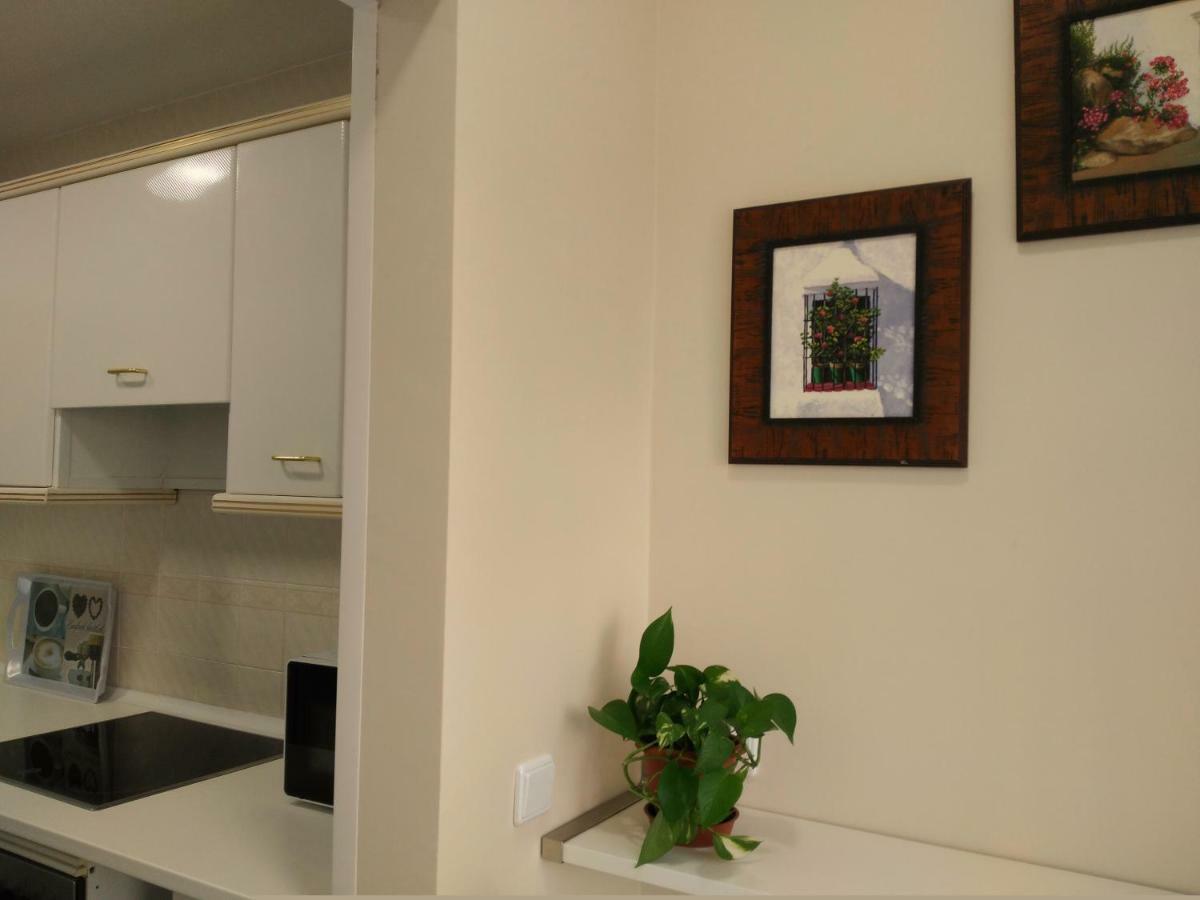 Apartamento Plaza Compania Jerez เฮเรซ เด ลาฟรอนเตรา ภายนอก รูปภาพ