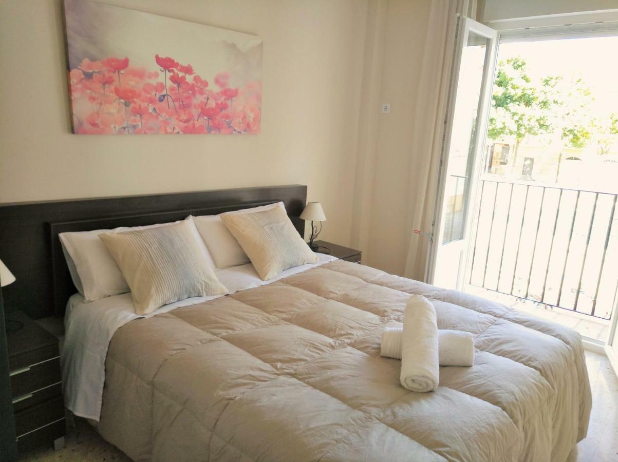 Apartamento Plaza Compania Jerez เฮเรซ เด ลาฟรอนเตรา ภายนอก รูปภาพ